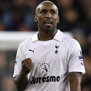 Jermain-Defoe-120103-Celebrates-R300